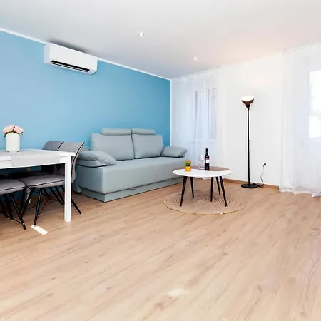 Otto Apartment With Sea View And Parking Rovinj Exteriér fotografie